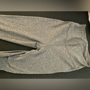Grey lululemon size 6 braided detail on calf. Great condition no pilling